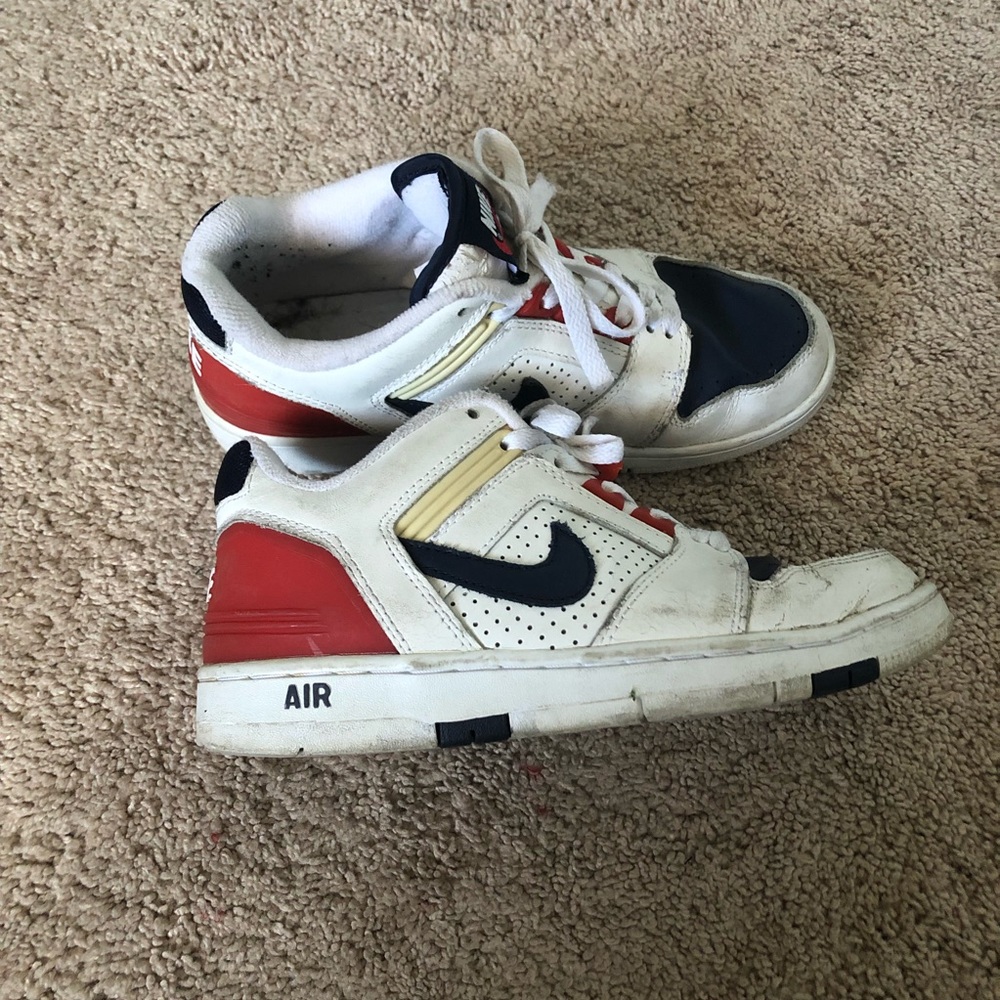 Nike Air Force 1s RETRO